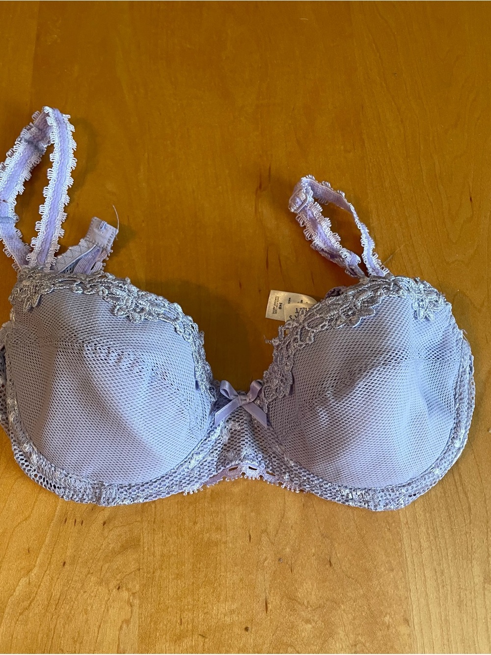 Vintage Victoria’s Secret Romantic Lacy Lilac Bra 34B Great Preowned Condition
